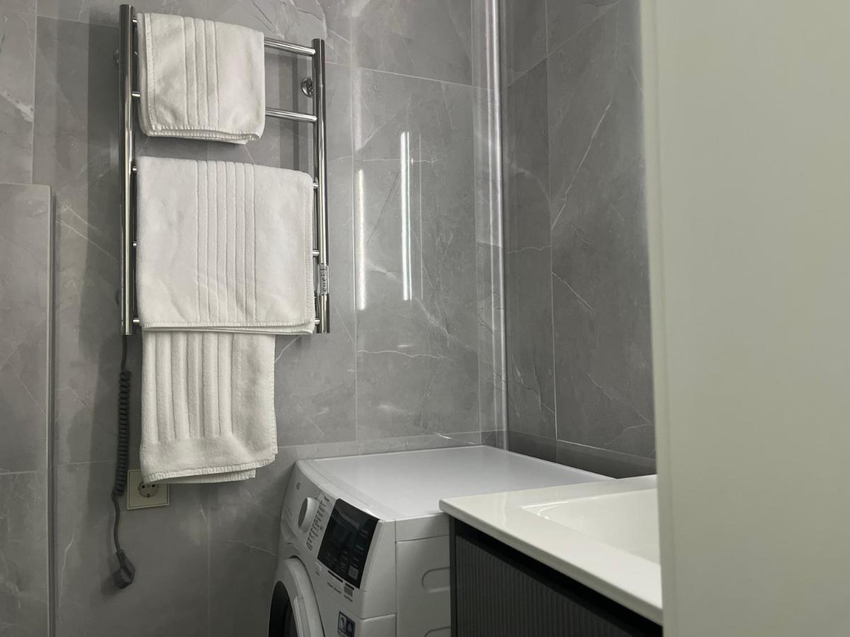 Luxuria Modern Apartments - Self Check-In Siauliai  Exterior photo