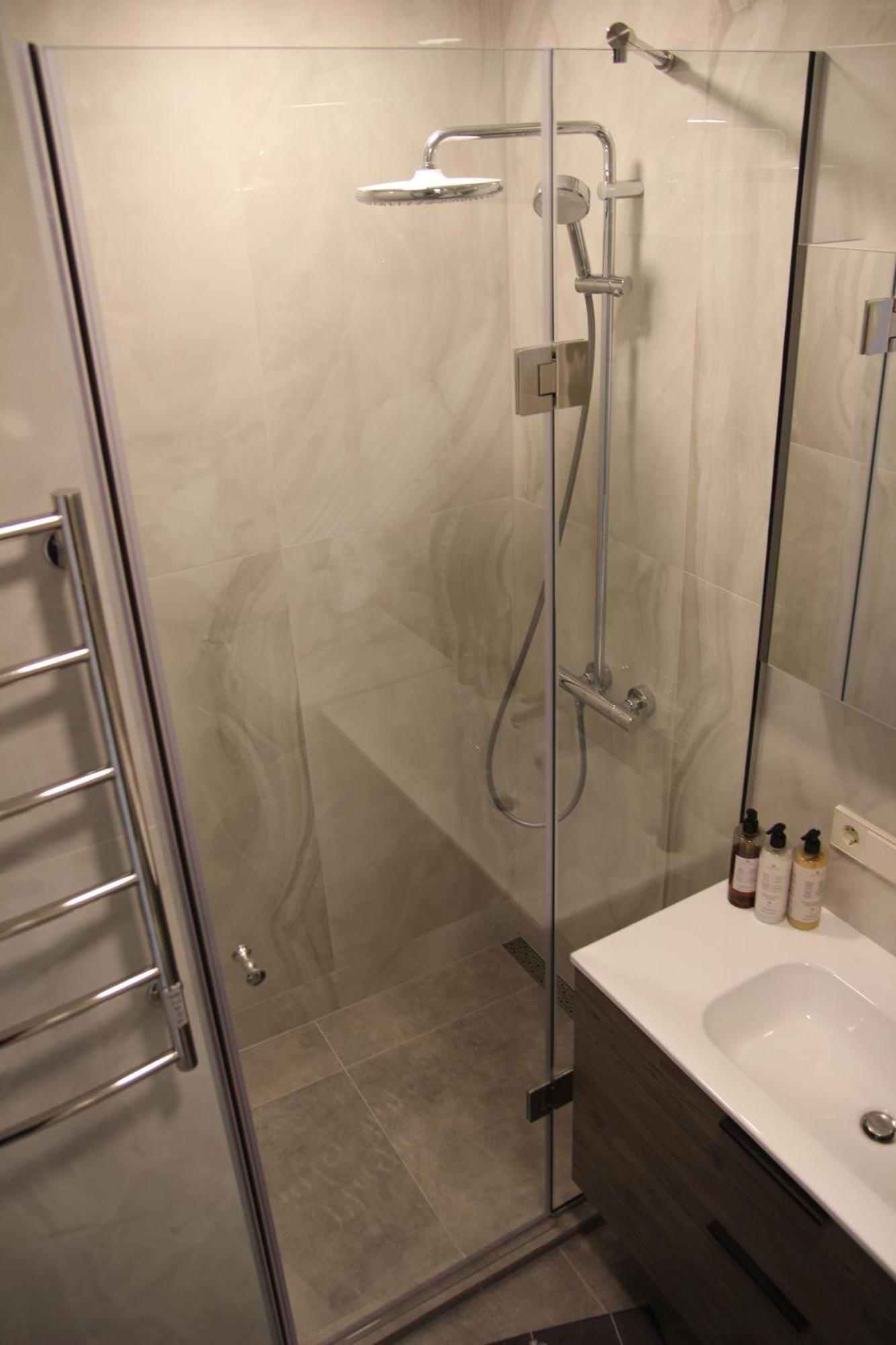 Luxuria Modern Apartments - Self Check-In Siauliai  Exterior photo